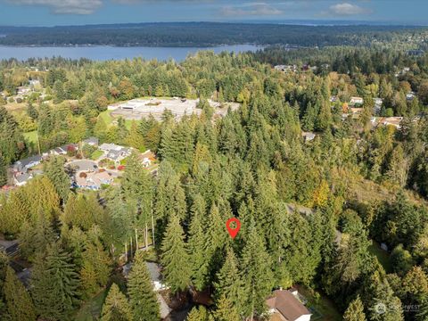 A home in Bremerton