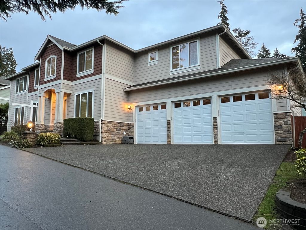 Photo of 16630 74th Avenue NE, Kenmore, WA 98028 (MLS # 2335497)