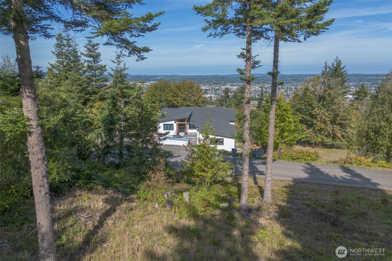 346 Ravens Ridge Road