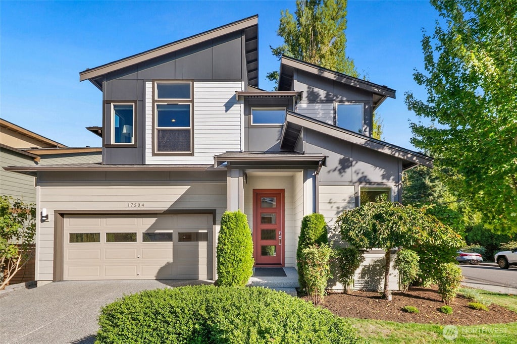Photo of 17504 92nd Place NE, Bothell, WA 98011 (MLS # 2592833)