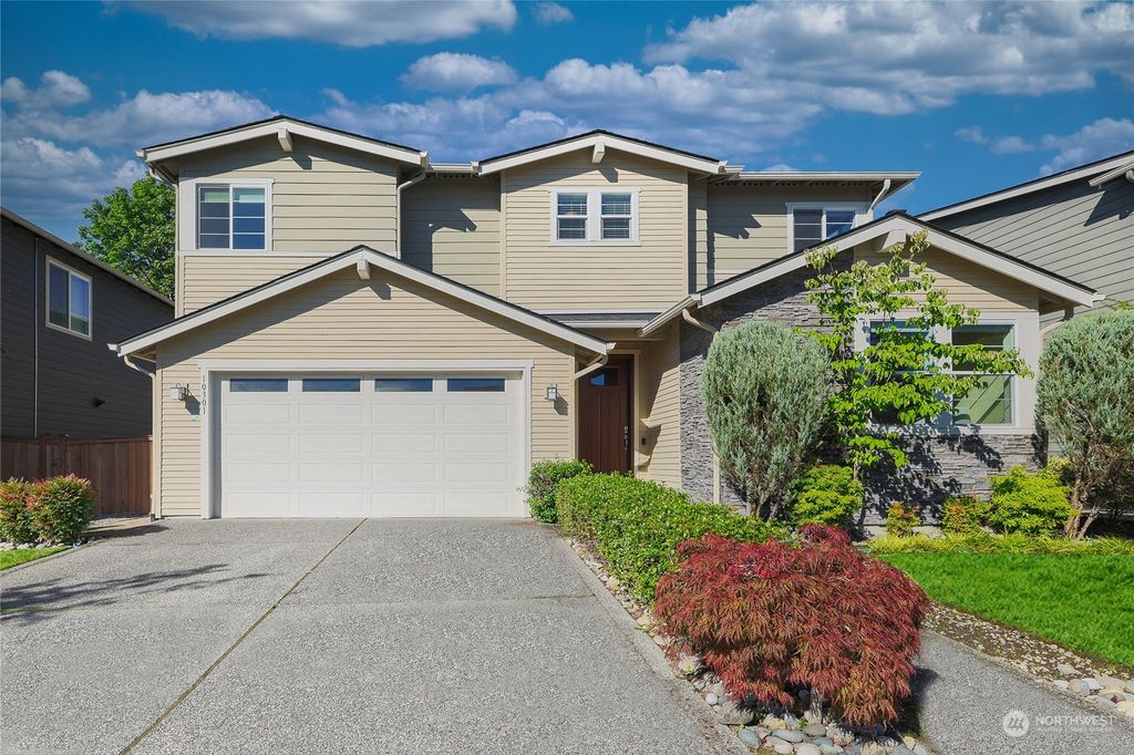 Photo of 10301 134th Place NE, Kirkland, WA 98033 (MLS # 2163812)