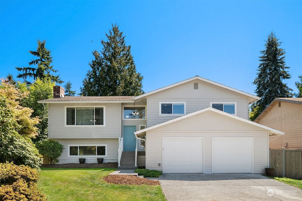 Photo of 4410 144th Place SW, Lynnwood, WA 98087 (MLS # 2139655)