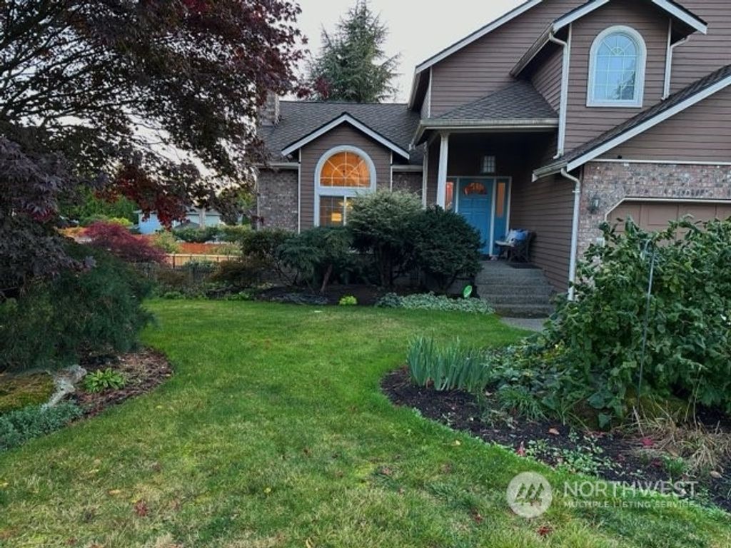 Photo of 7314 75th Place NE, Marysville, WA 98270 (MLS # 2304686)