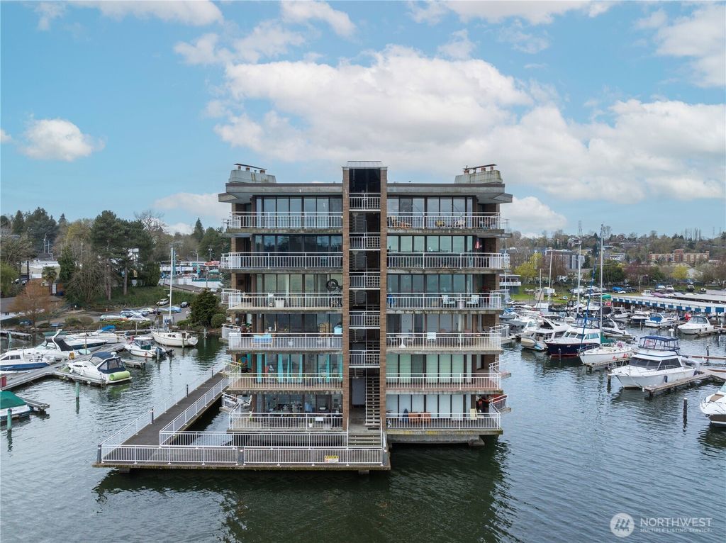 Photo of 9500 Rainier Avenue S #612, Seattle, WA 98118 (MLS # 2503990)