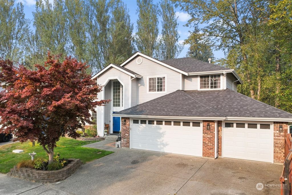 Photo of 7013 60th Place NE #98270, Marysville, WA 98270 (MLS # 2032534)