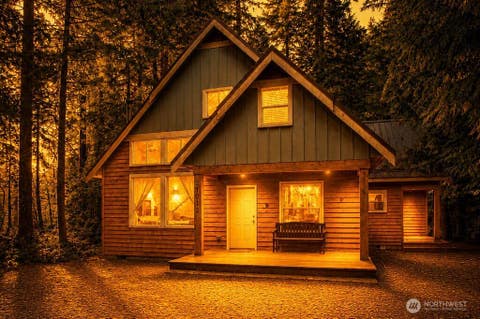 Photo of 21012 Pinnacle Road, Glacier, WA 98244 (MLS # 2513460)