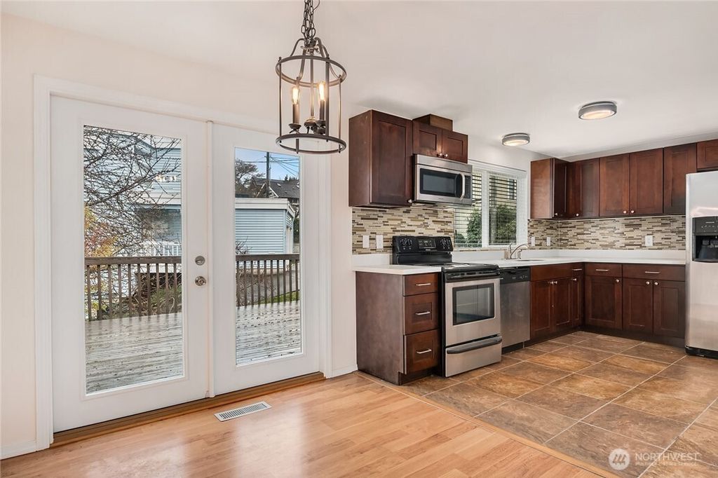 Photo of 2908 S Lane Street, Seattle, WA 98144 (MLS # 2349510)