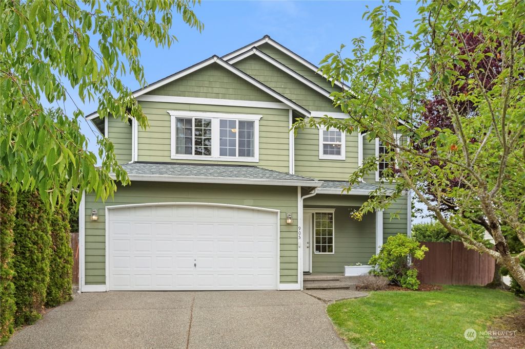 Photo of 905 99th Street SW, Everett, WA 98204 (MLS # 2247884)