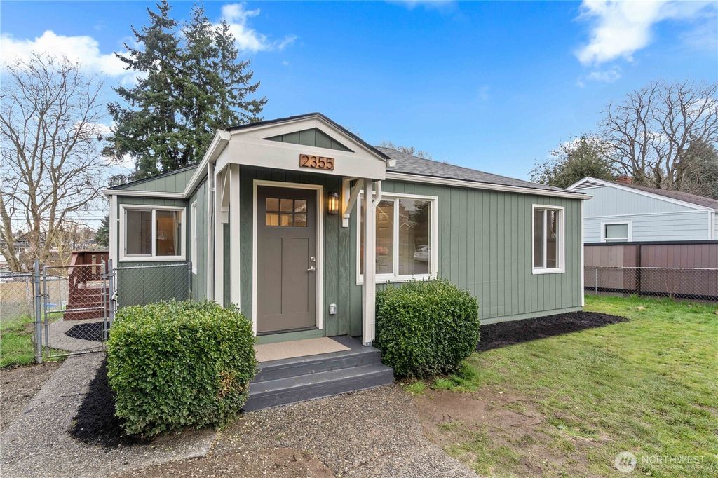 Photo of 2355 S Hosmer Street, Tacoma, WA 98405 (MLS # 2482132)