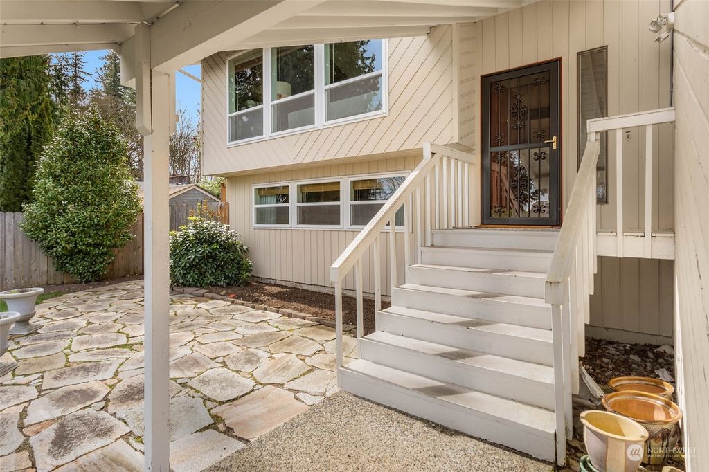 Photo of 6009 153rd Court NE, Redmond, WA 98052 (MLS # 2049276)