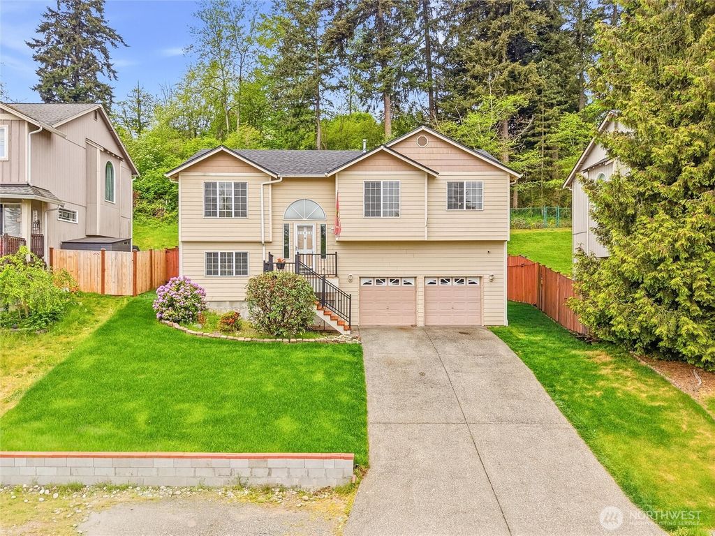 Photo of 14618 69th Avenue Ct E, Puyallup, WA 98375 (MLS # 2512535)