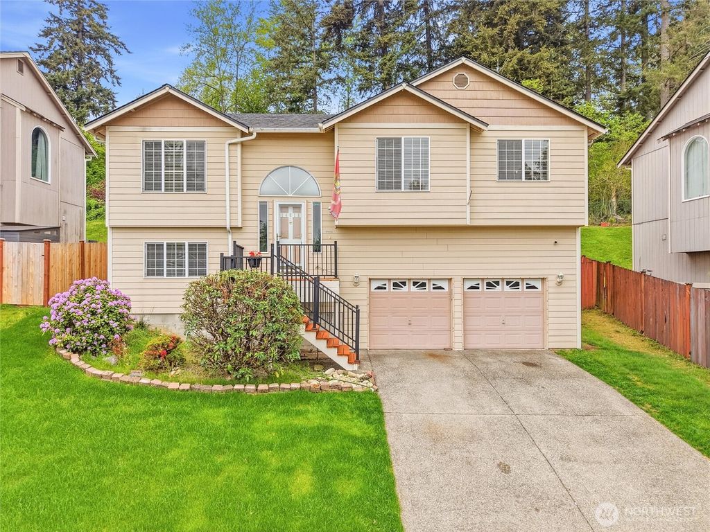 Photo of 14618 69th Avenue Ct E, Puyallup, WA 98375 (MLS # 2512535)