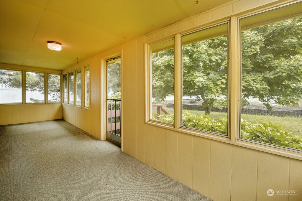 Photo of 24029 Roberts Drive, Black Diamond, WA 98010 (MLS # 2250231)