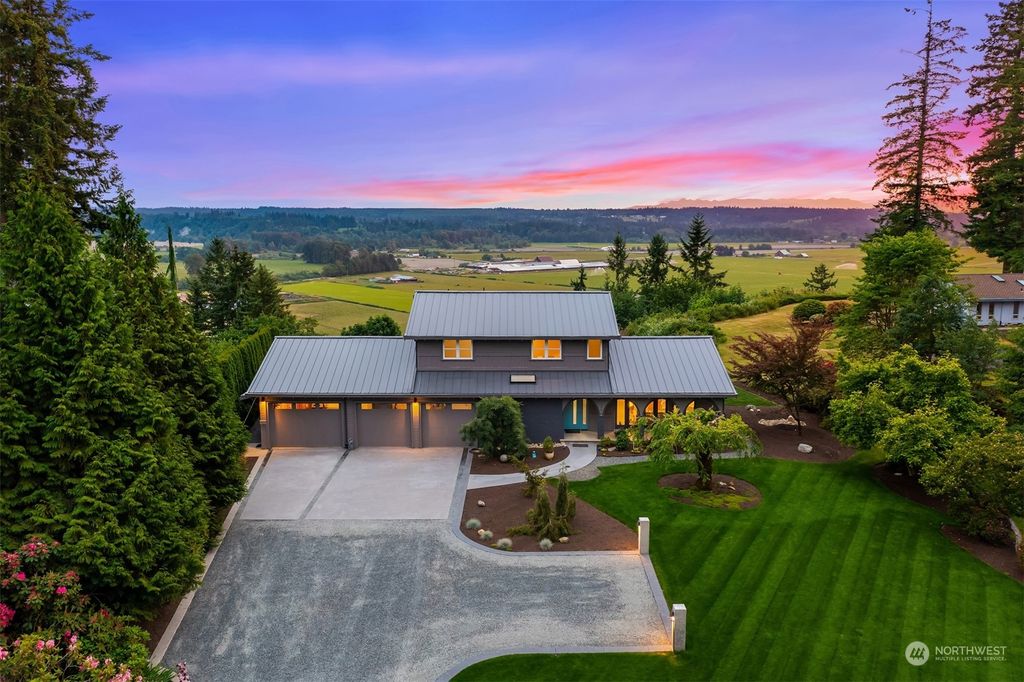 Photo of 1304 Silver Springs Way, Stanwood, WA 98292 (MLS # 2210737)