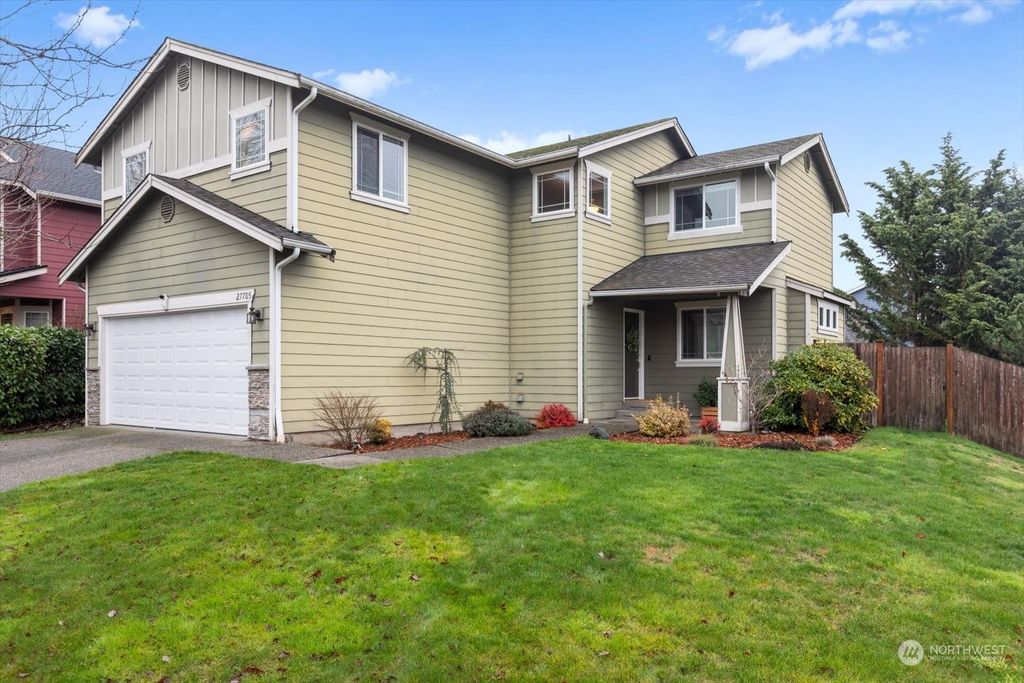 Photo of 27705 Ridge Way, Stanwood, WA 98292 (MLS # 2184538)