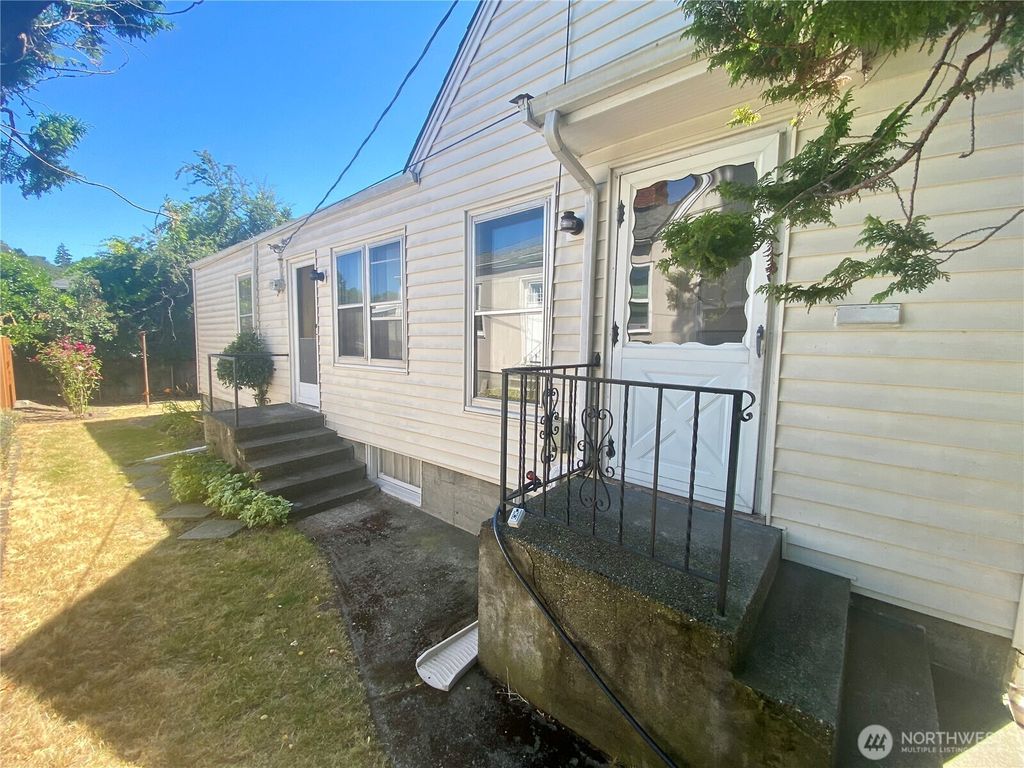 Photo of 5708 8th Avenue NW, Seattle, WA 98107 (MLS # 2460282)