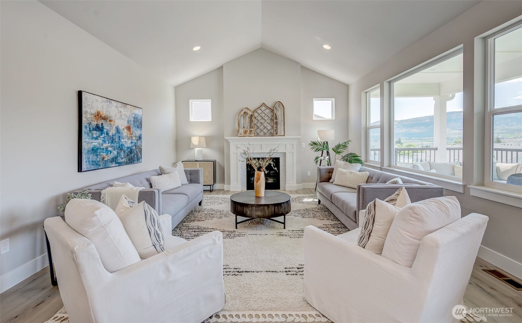 East Wenatchee, Washington 98802, United States, 4 Bedrooms Bedrooms, ,3 BathroomsBathrooms,Residential,Active,115330