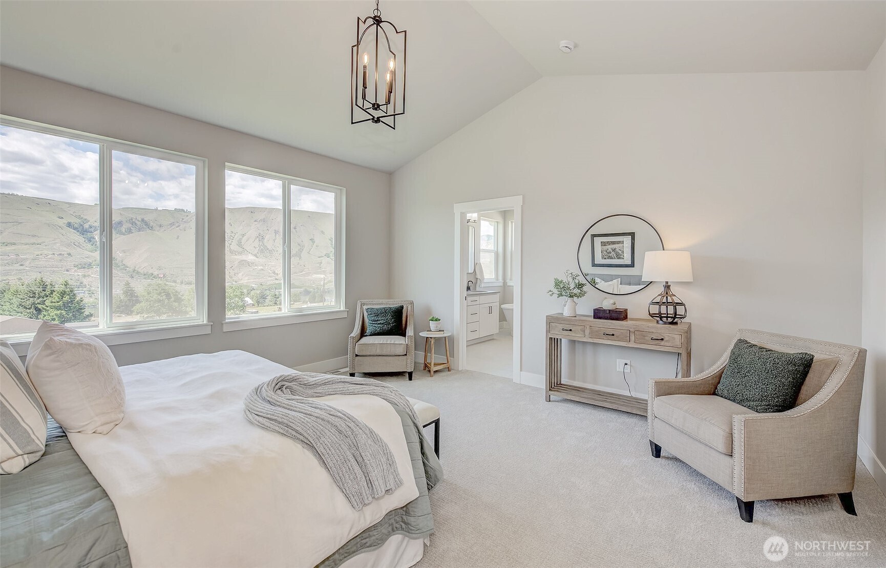 East Wenatchee, Washington 98802, United States, 4 Bedrooms Bedrooms, ,3 BathroomsBathrooms,Residential,Active,115330