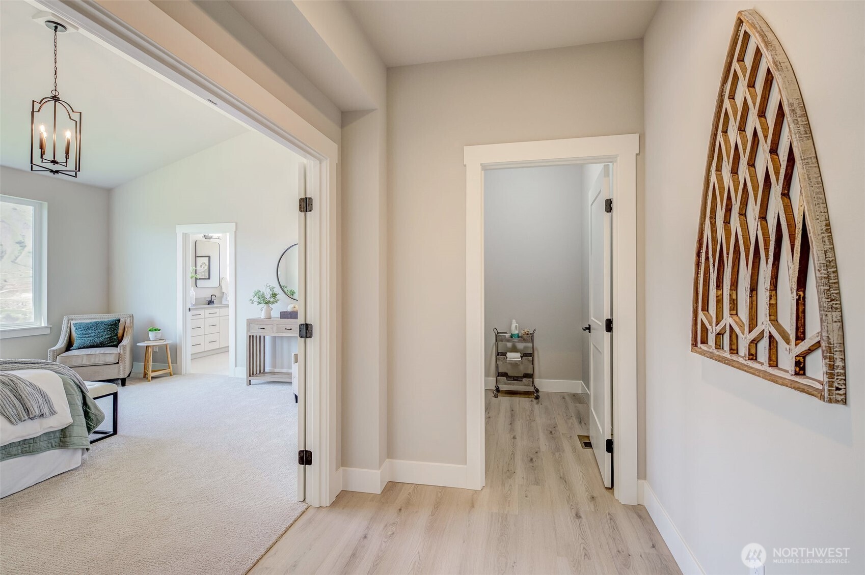 East Wenatchee, Washington 98802, United States, 4 Bedrooms Bedrooms, ,3 BathroomsBathrooms,Residential,Active,115330