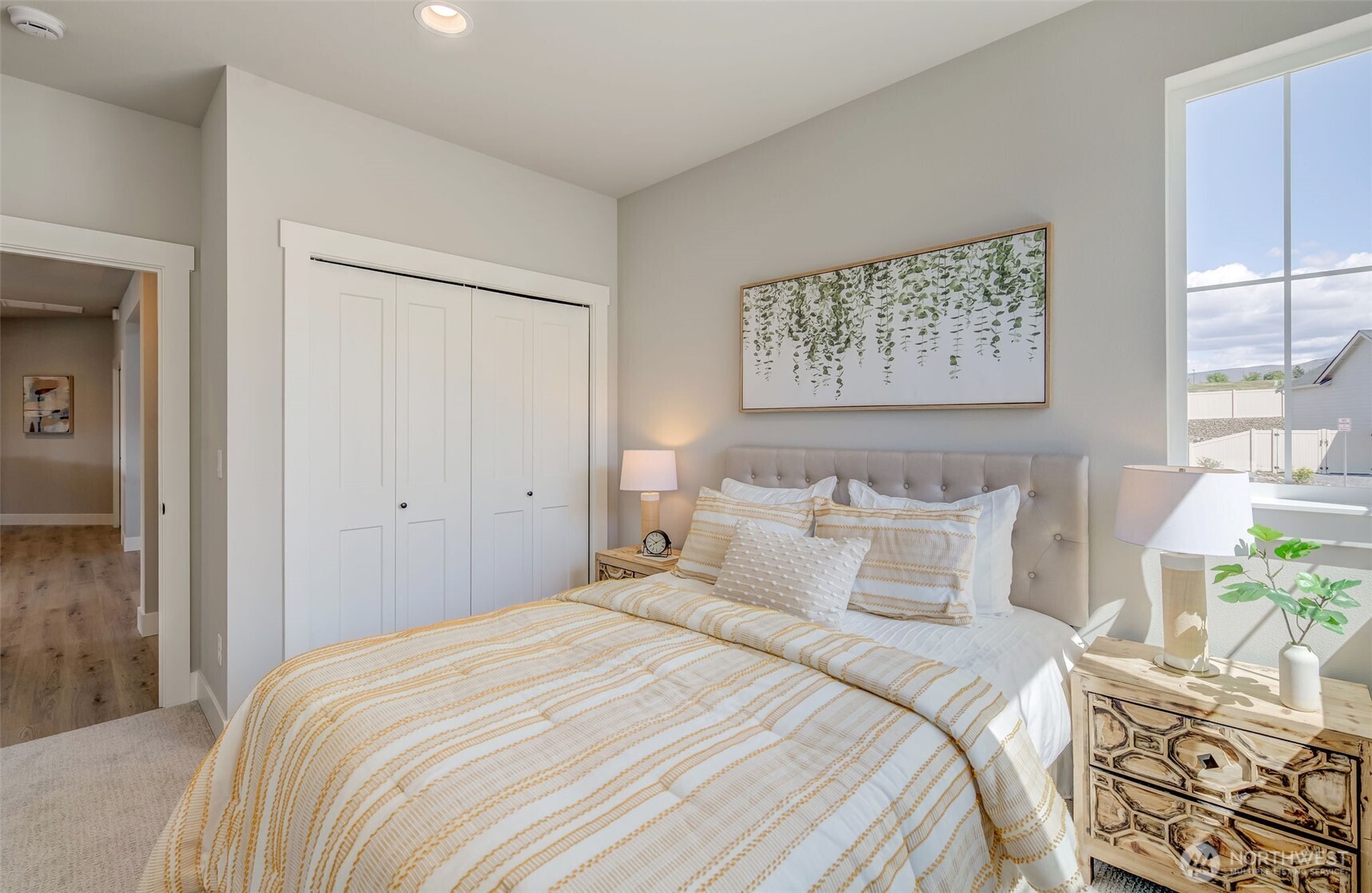 East Wenatchee, Washington 98802, United States, 4 Bedrooms Bedrooms, ,3 BathroomsBathrooms,Residential,Active,115330