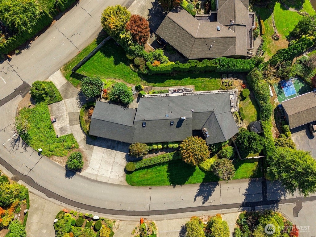 Photo of 9355 NE 30th Street, Clyde Hill, WA 98004 (MLS # 2584152)