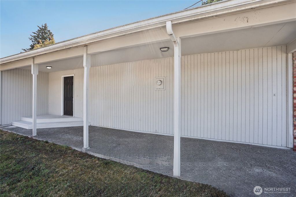 Photo of 10114 11th Avenue S, Seattle, WA 98168 (MLS # 2457337)