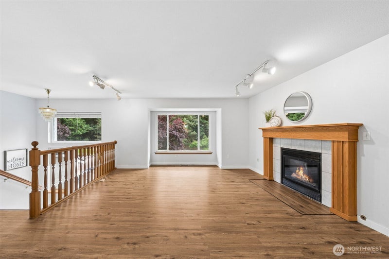 2111 22nd AVE SE