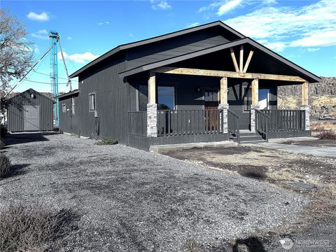 Photo of 207 N Birch St St, Odessa, WA 99159 (MLS # 2444983)
