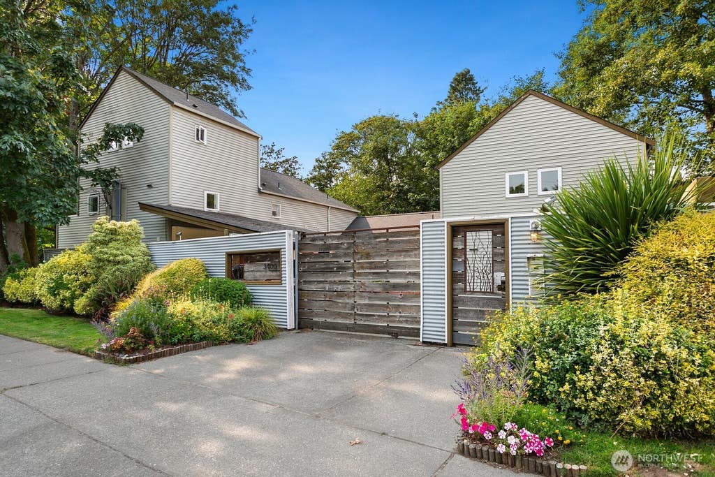 Photo of 3406 W Government Way #3, Seattle, WA 98199 (MLS # 2567629)
