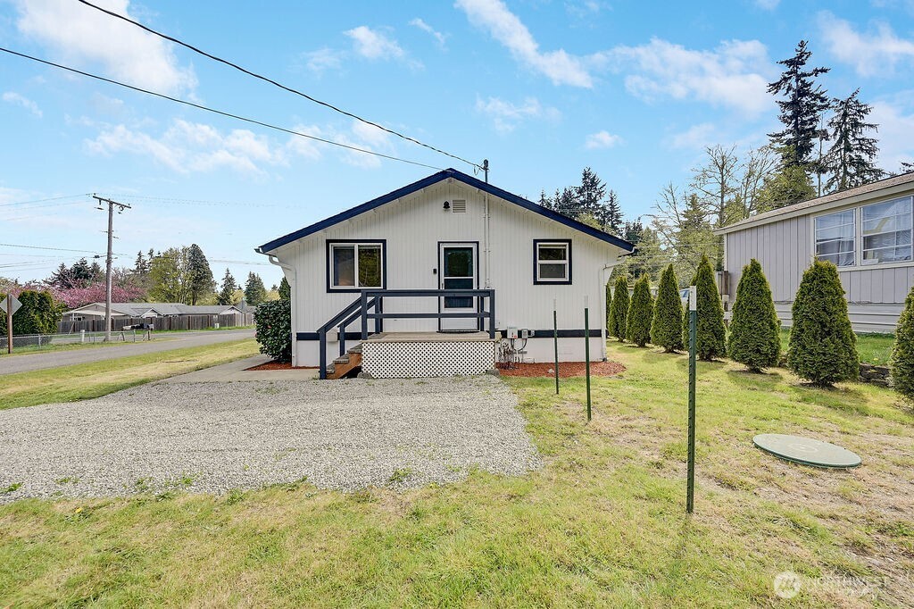 3740 Paradise Bay Rd