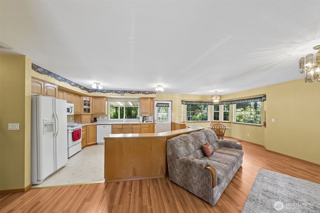 Photo of 17221 31st Avenue Ct E, Tacoma, WA 98446 (MLS # 2521402)