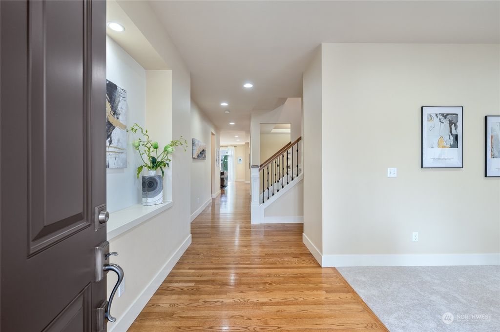 Photo of 11010 Muirwood Way NE, Redmond, WA 98053 (MLS # 2221209)