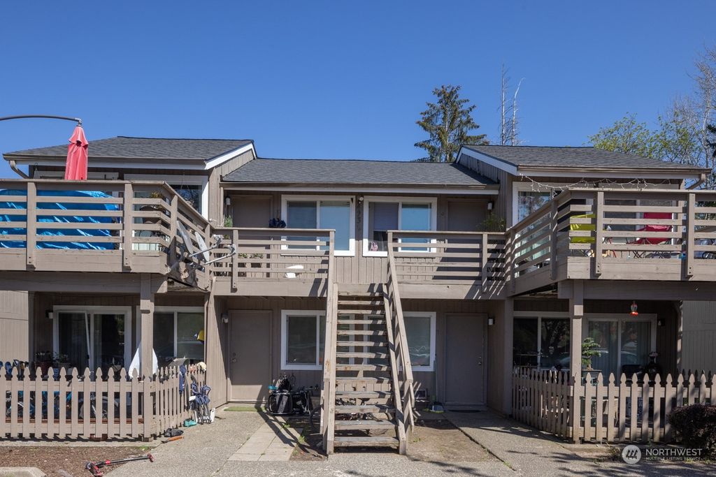 Photo of 4230 McKinley Avenue, Carnation, WA 98014 (MLS # 2061244)