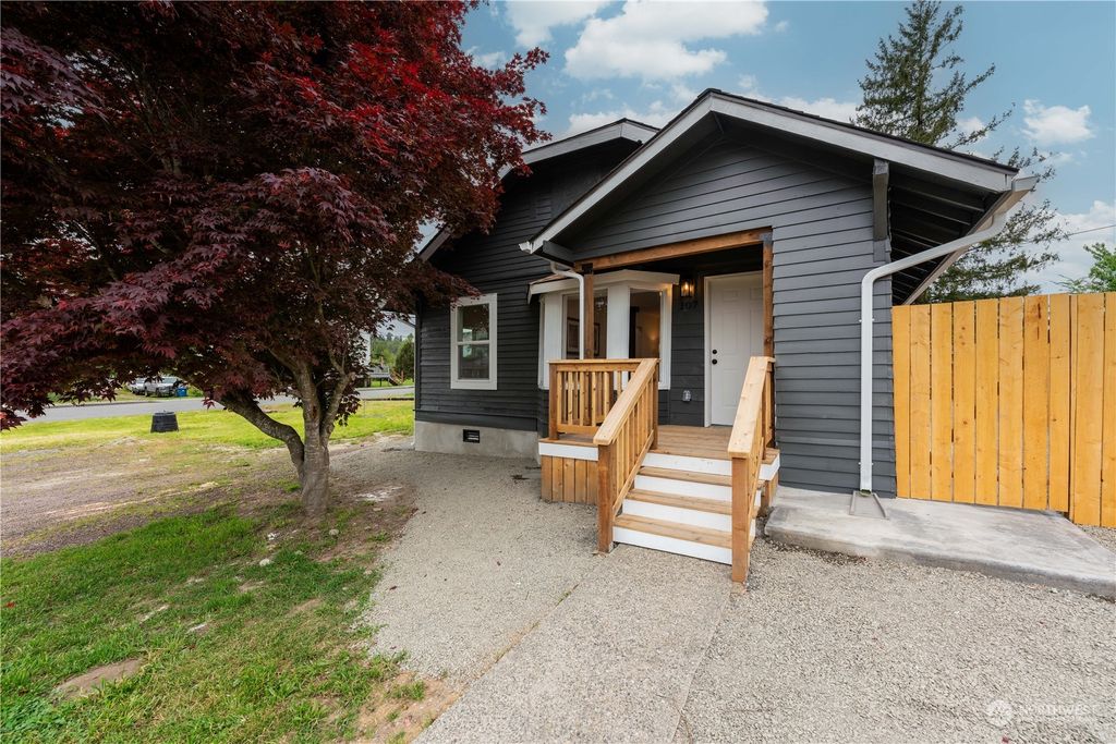 Photo of 107 Ash Avenue, Sultan, WA 98294 (MLS # 2239544)