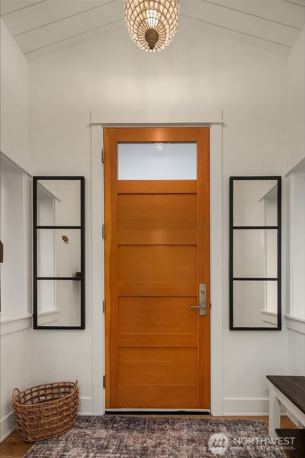 Photo of 430 8th Avenue W, Kirkland, WA 98033 (MLS # 2331106)
