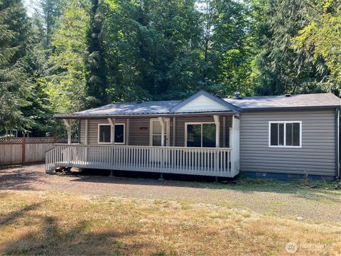 Photo of 520 N Duckabush Drive W, Hoodsport, WA 98548 (MLS # 2378454)
