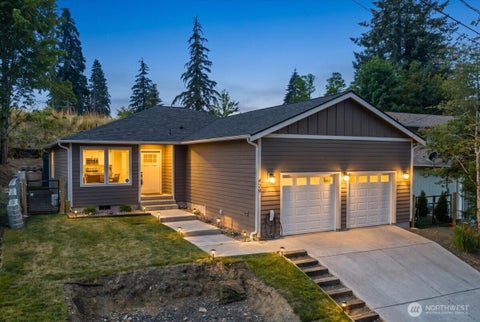Photo of 429 Chestnut Street, Shelton, WA 98584 (MLS # 2559378)