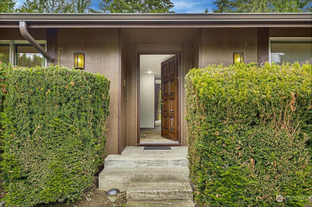 Photo of 14805 NE 64th Street, Redmond, WA 98052 (MLS # 2244082)