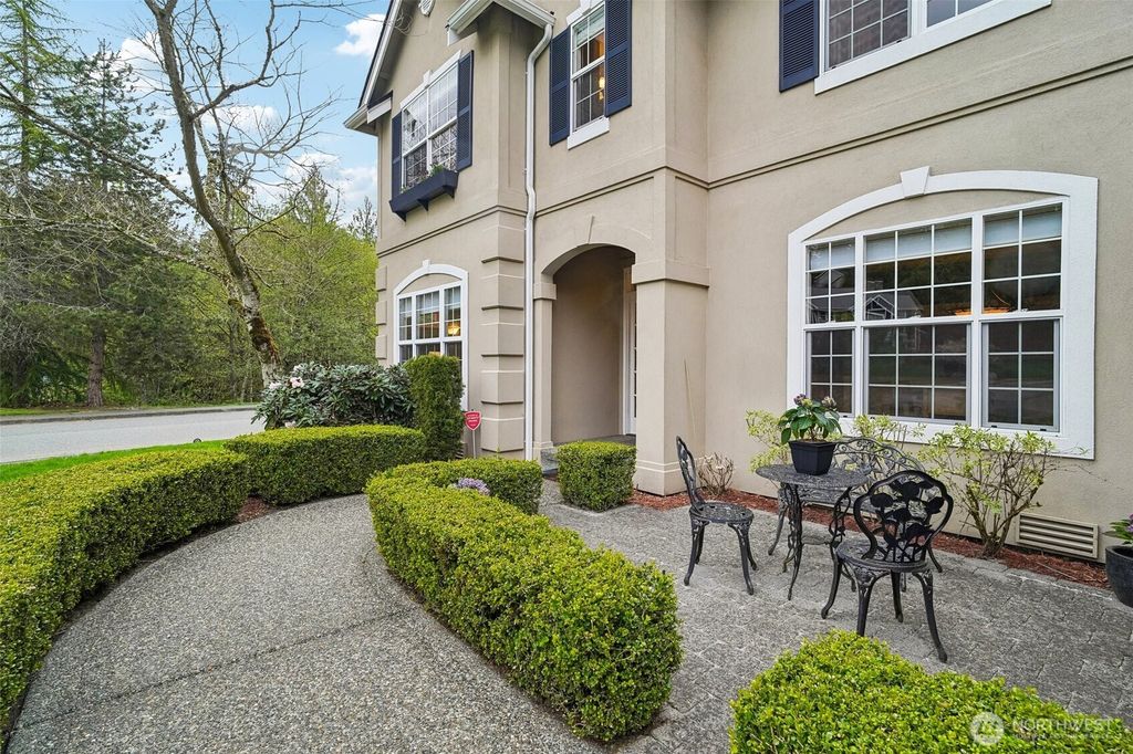 Photo of 10406 172nd Avenue SE, Renton, WA 98059 (MLS # 2506737)