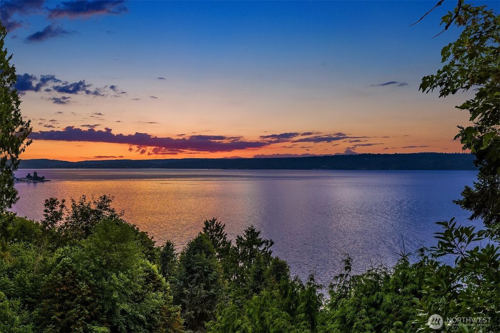 Photo of 2650 SW 151st Place, Burien, WA 98166 (MLS # 2406115)