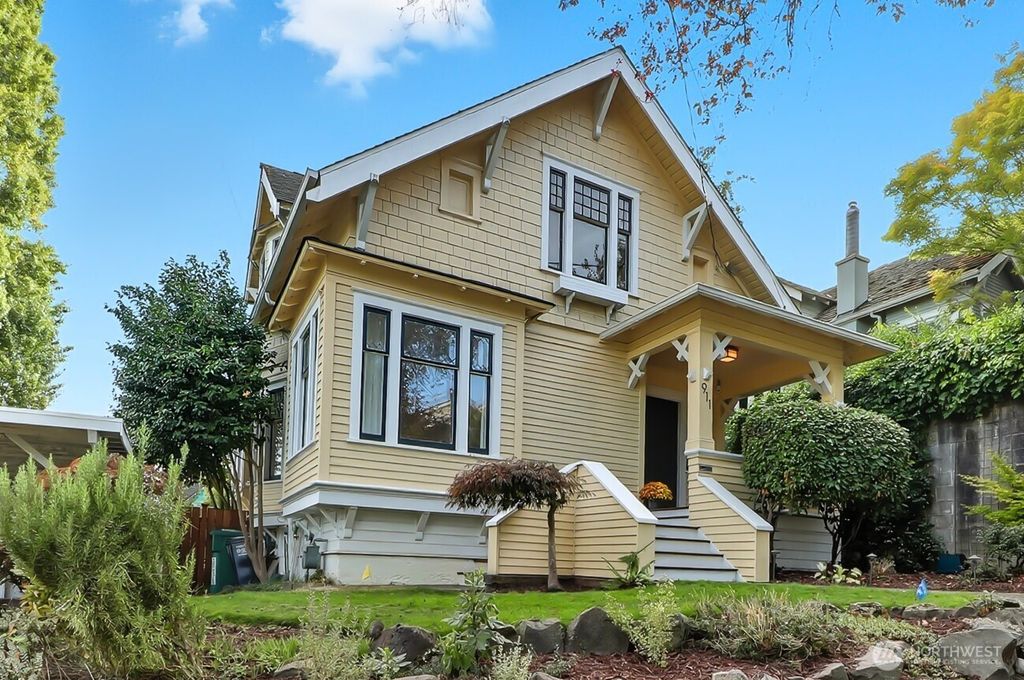 Photo of 911 N 47th Street, Seattle, WA 98103 (MLS # 2431777)