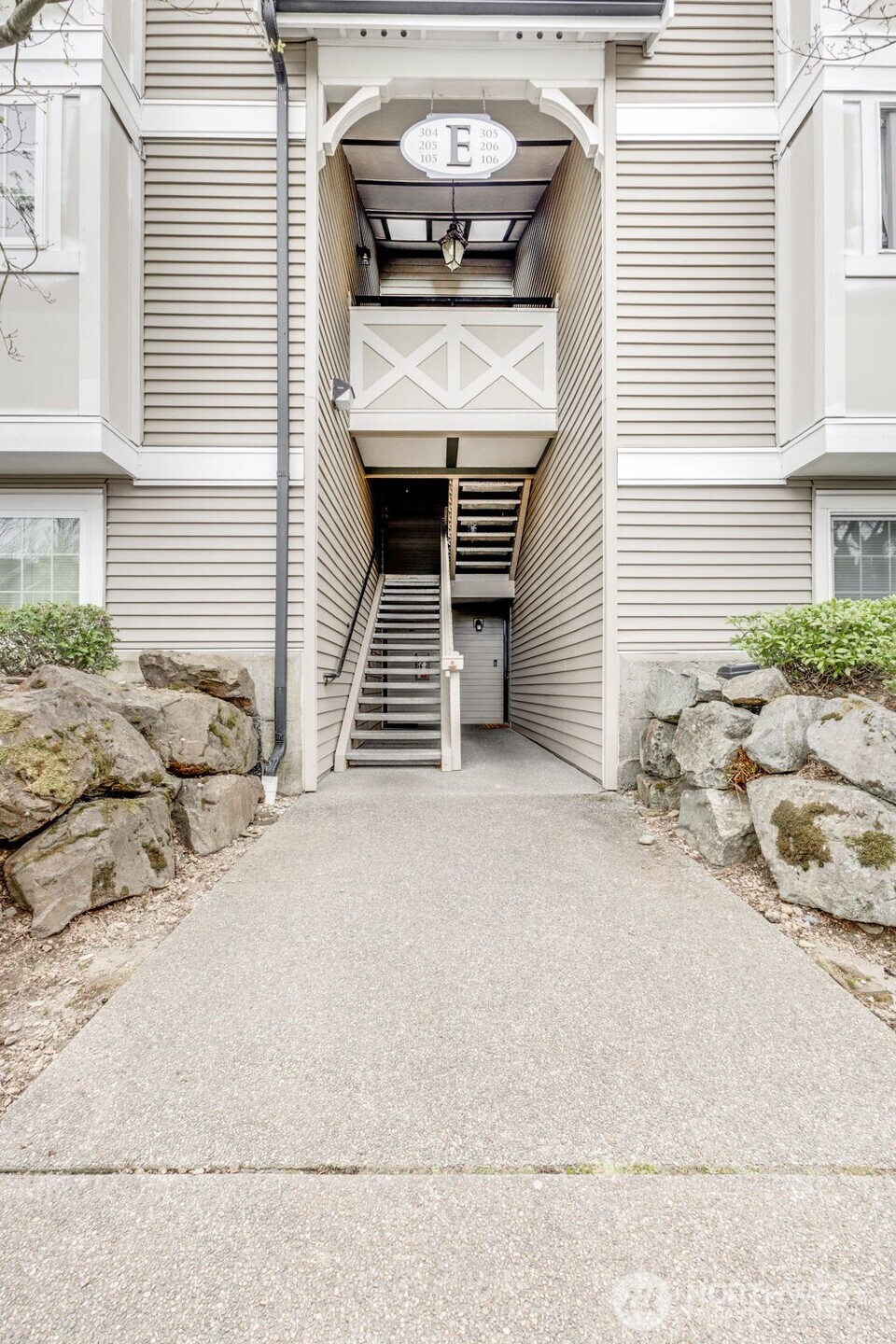 10619 SE 261st Place E304