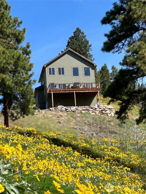 9660 Nahahum Canyon Road Cashmere WA 98815