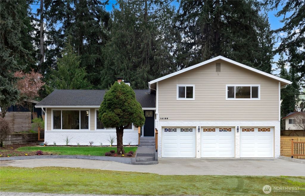 Photo of 14159 SE 144th Street, Renton, WA 98059 (MLS # 2502692)