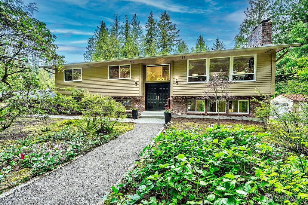 Photo of 5503 138th Place SW, Edmonds, WA 98026 (MLS # 2510267)