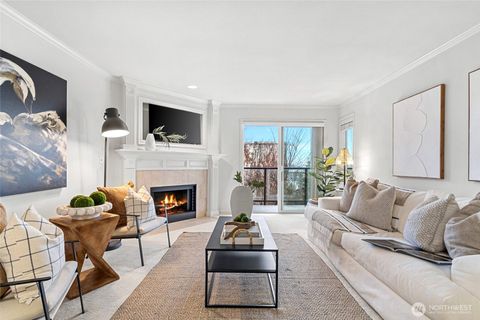 Photo of 410 2ND AVE Ave S #206, Kirkland, WA 98033 (MLS # 2461272)