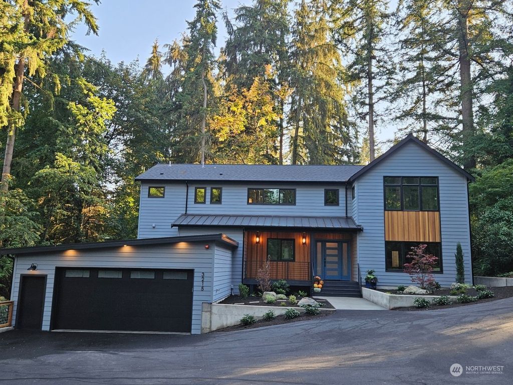 Photo of 3215 NE 185th Street, Lake Forest Park, WA 98155 (MLS # 2319092)