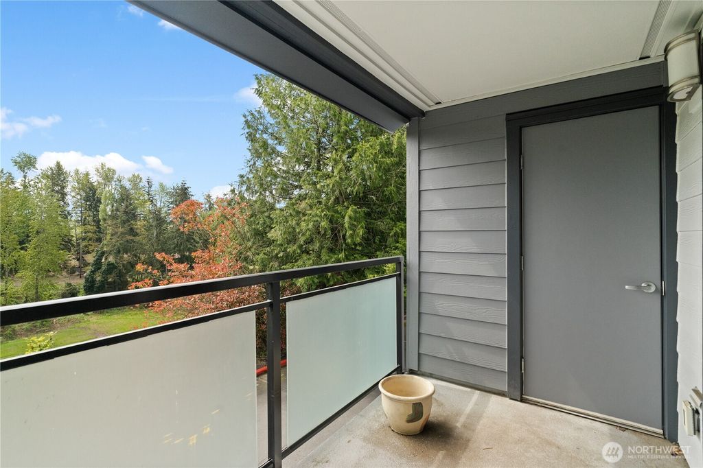 Photo of 2601 NE 4th Street #611, Renton, WA 98056 (MLS # 2329997)