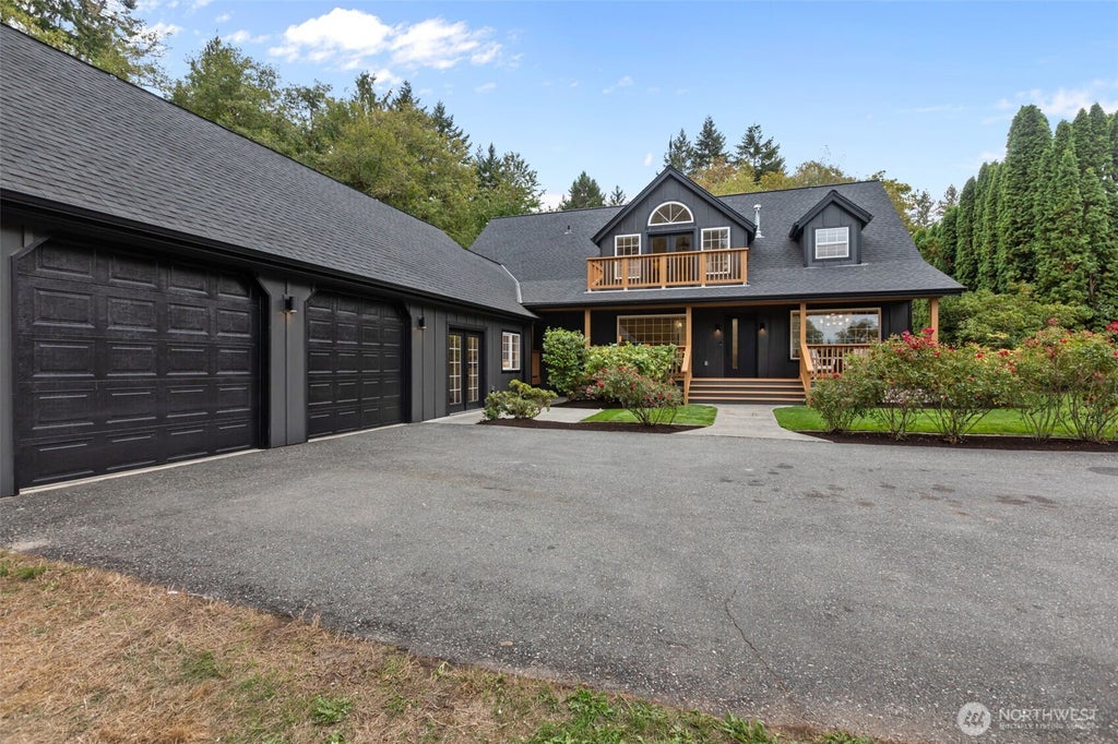 Photo of 10454 Arrow Point Drive NE, Bainbridge Island, WA 98110 (MLS # 2587767)