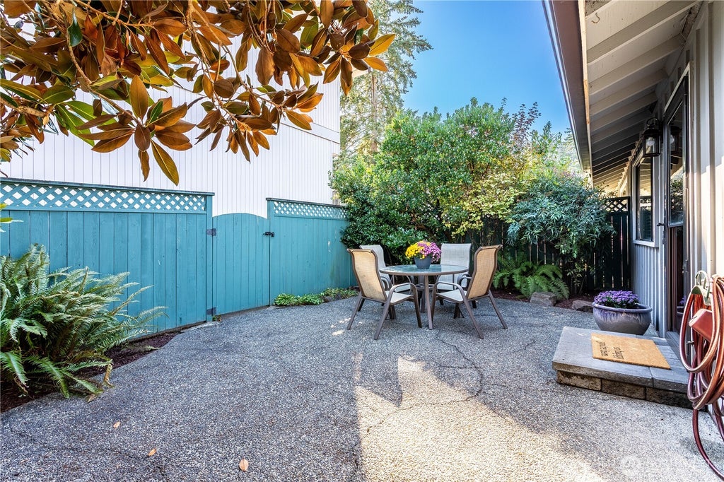 Photo of 14836 SE 16th Street #10, Bellevue, WA 98007 (MLS # 2584196)